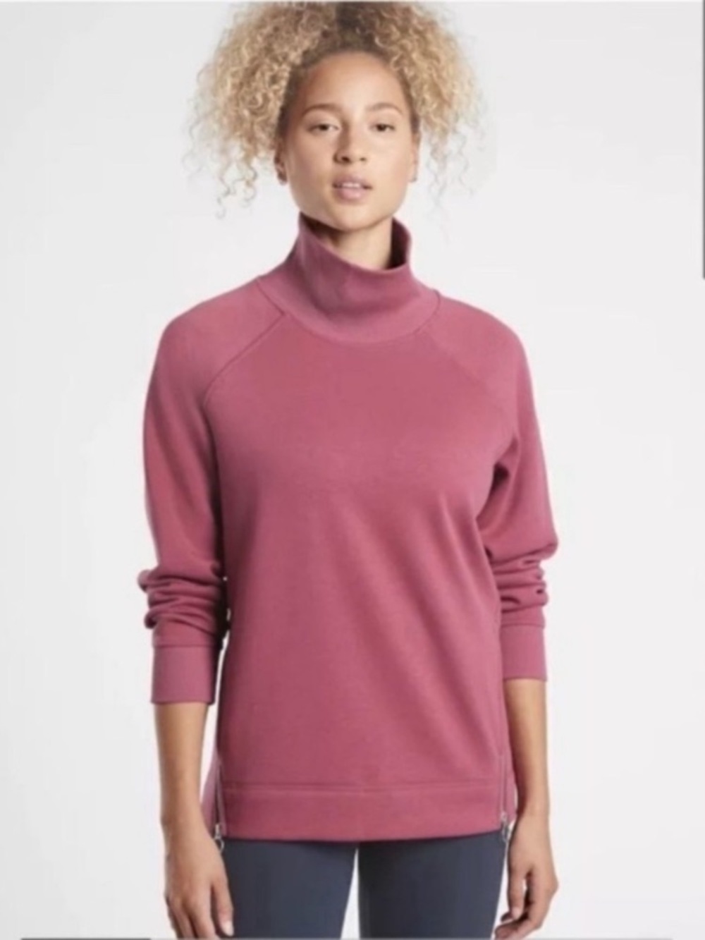 Athleta Cozy Karma Funnel Neck Sweatshirt in Victorian Berry Pink Mauve Size XS